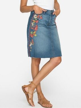 Johnny Was Floral Embroidered Boho Blue Jean Knee Length Denim Skirt